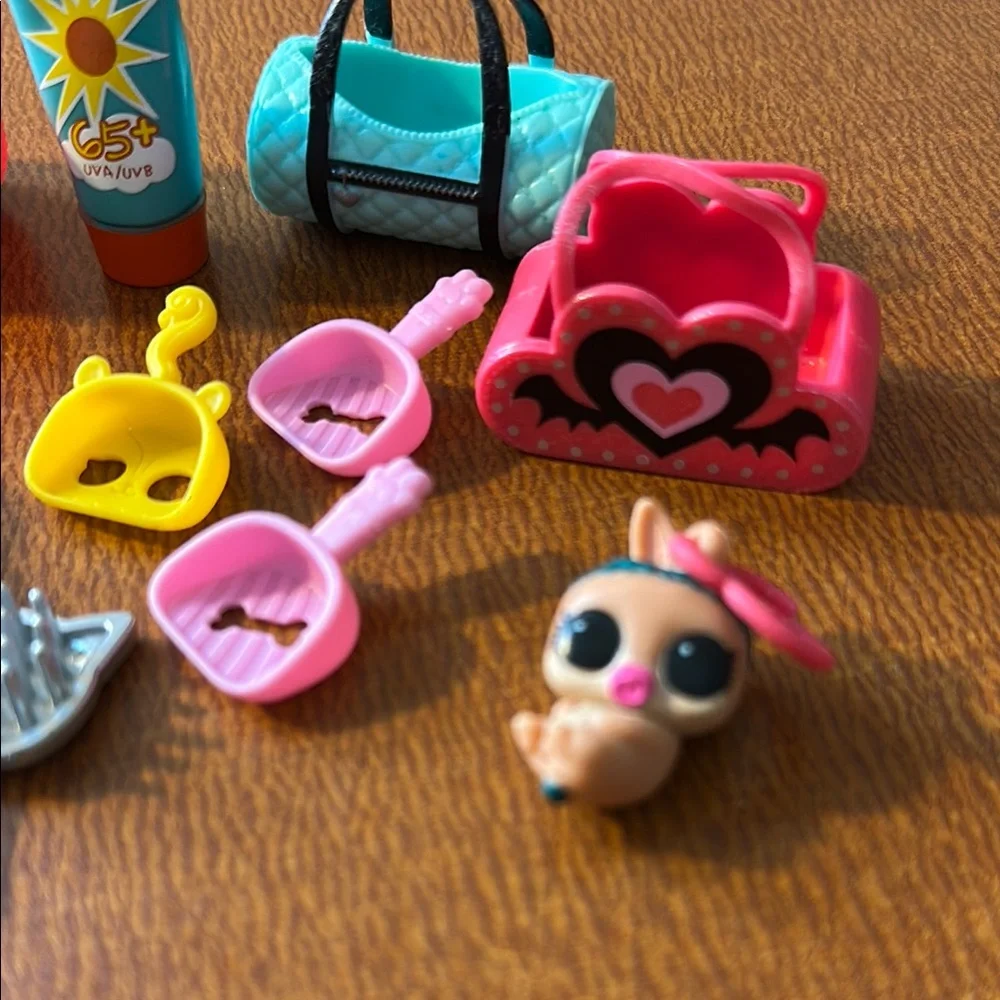 L.O.L. Surprise!‎ Doll Set with Accessories - Multicolor